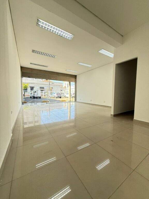 Sala para aluguel no Centro: 