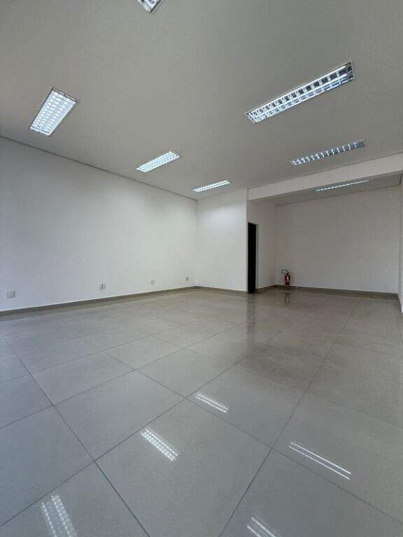 Sala para aluguel no Centro: 
