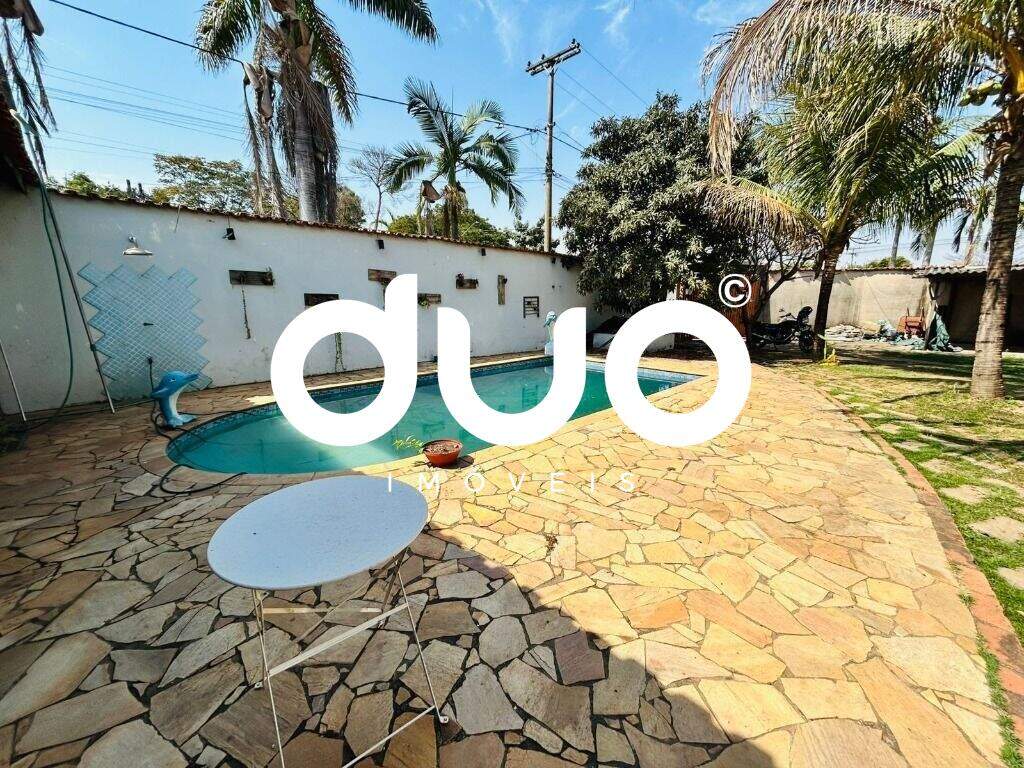 Casa à venda no Jardim São Francisco: 