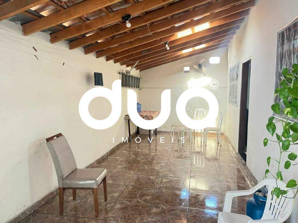 Casa à venda no Santa Terezinha: 