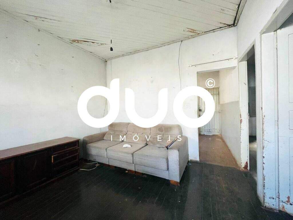 Casa à venda no Alto: 