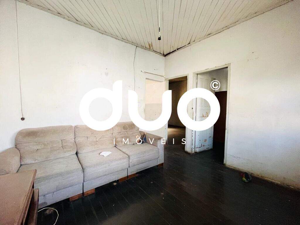 Casa à venda no Alto: 