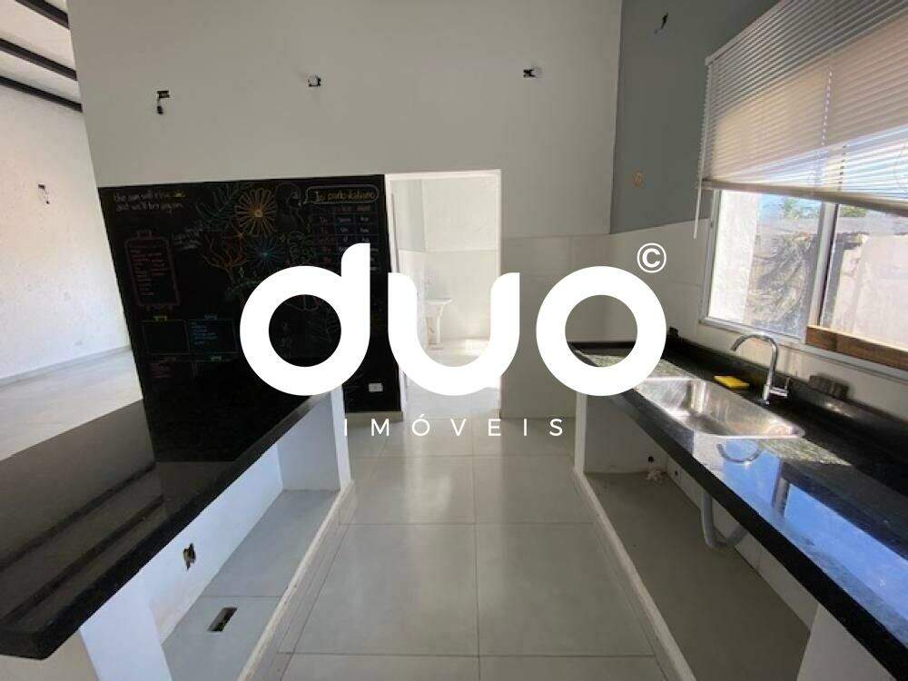 Casa à venda no Chácara Esperia: 