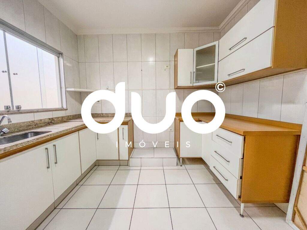 Casa à venda no Panorama: 