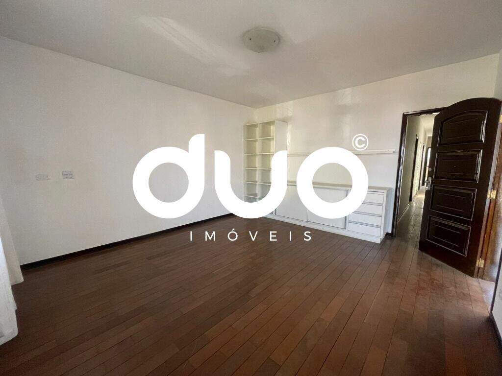Casa à venda no Paulista: 