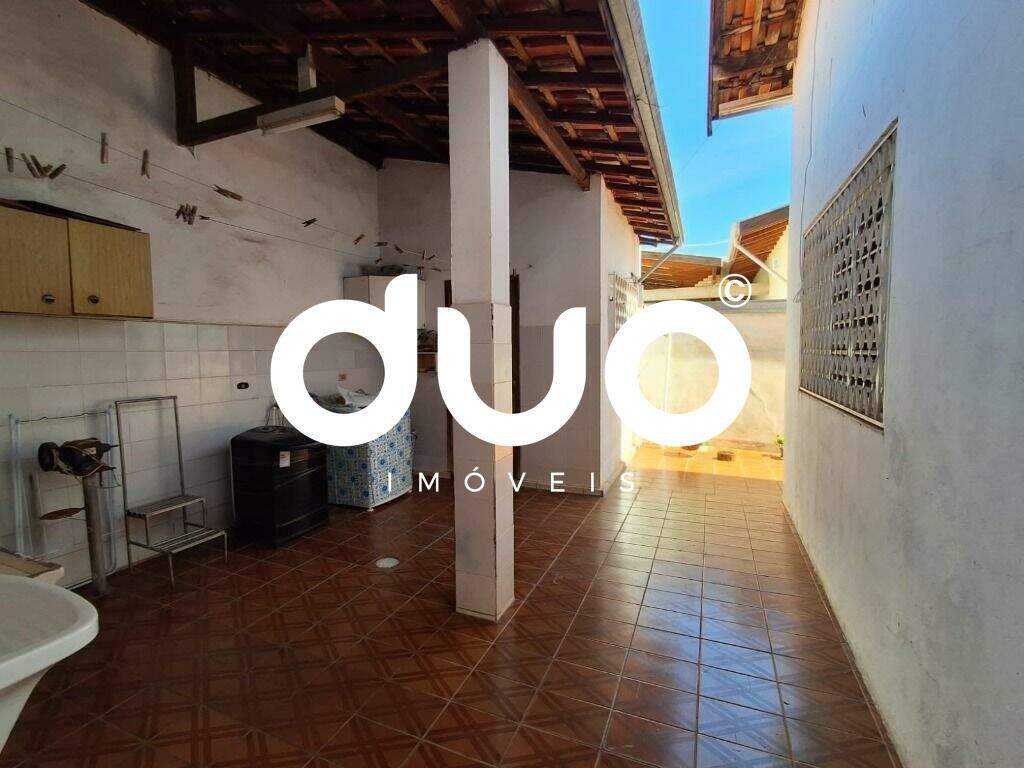Casa à venda no Jardim Monumento: 