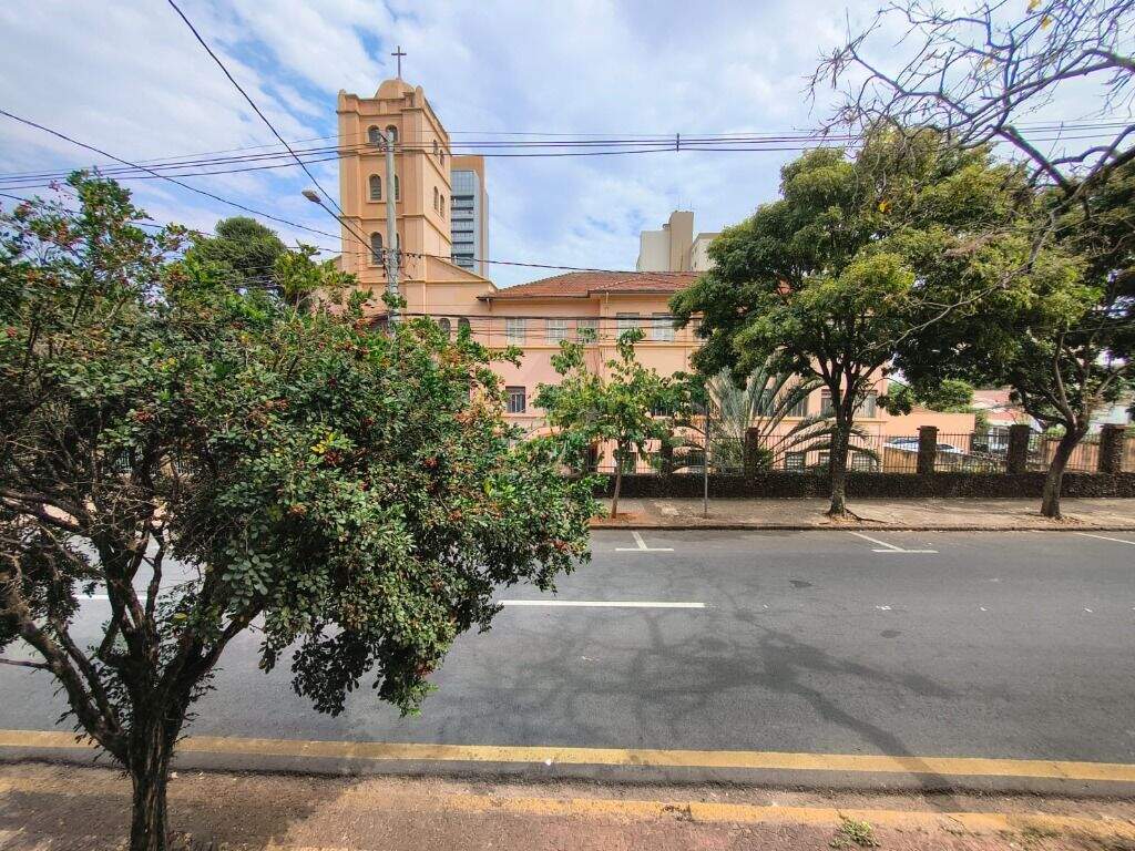 Casa para aluguel no Centro: 