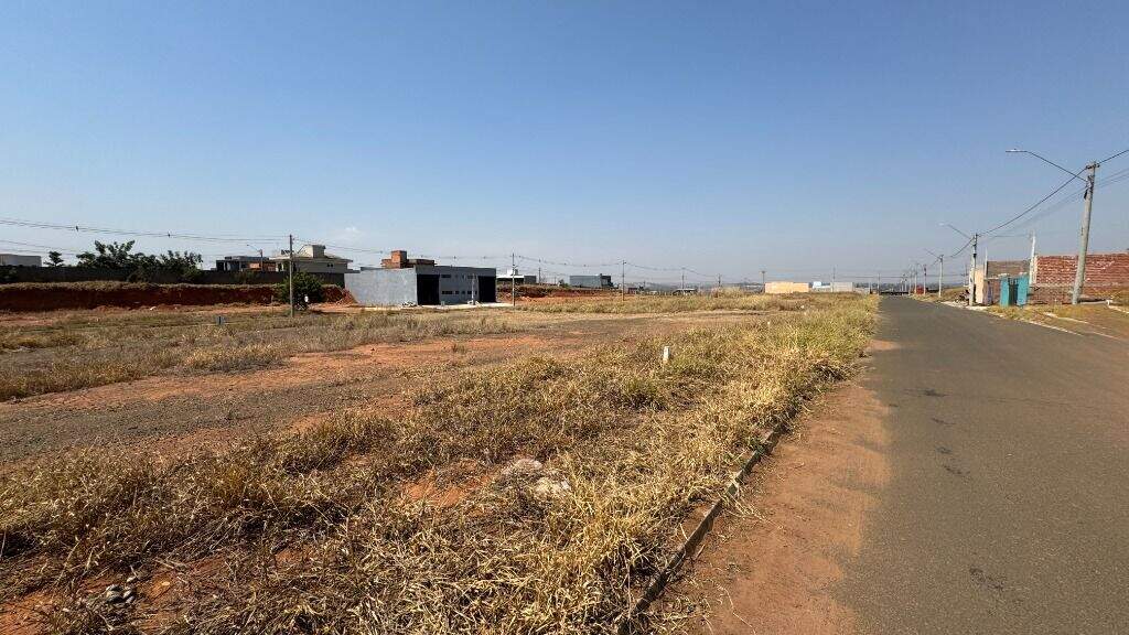 Terreno à venda no Vale do Sol: 