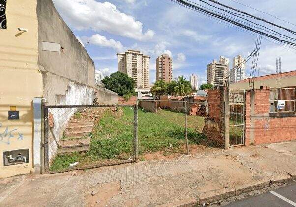 Terreno à venda no Centro: 