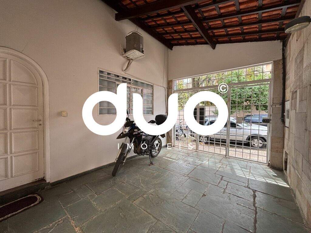 Casa à venda no Alto: 