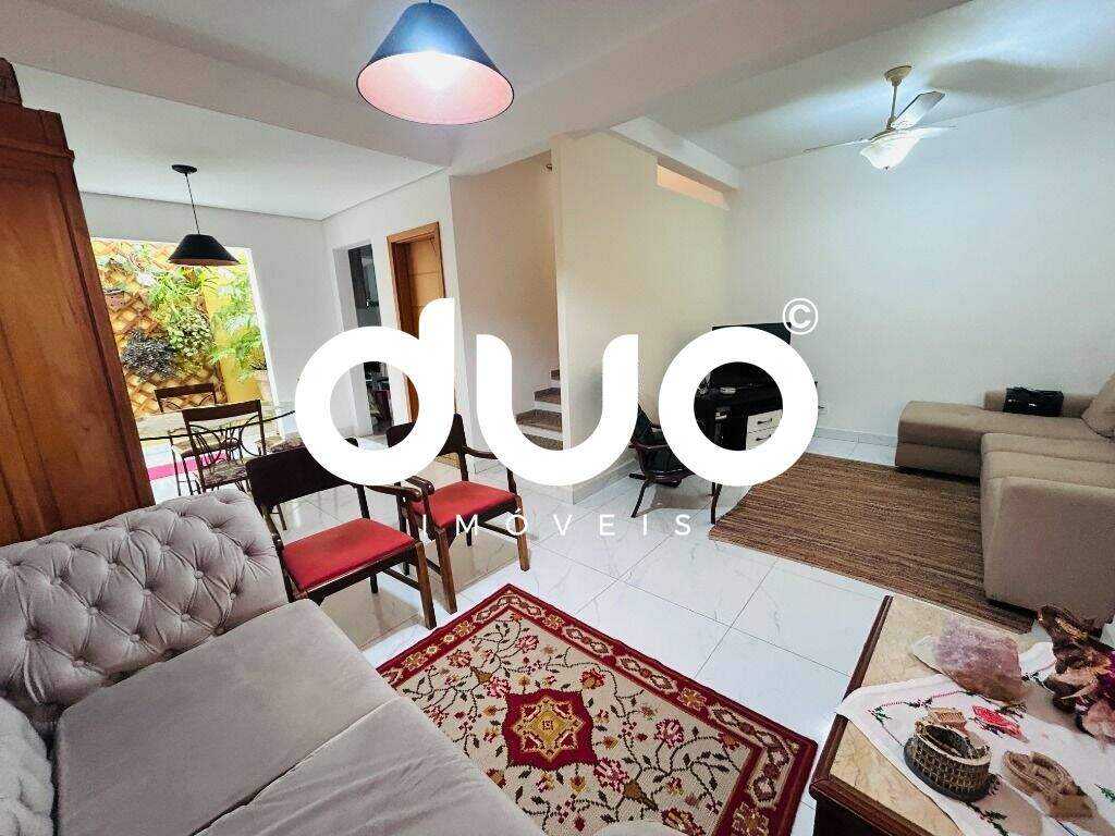 Casa à venda no Loteamento São Francisco: 