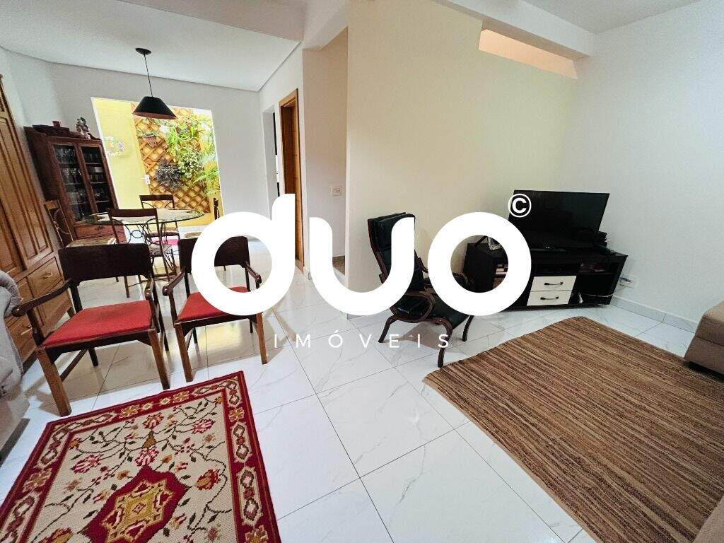 Casa à venda no Loteamento São Francisco: 