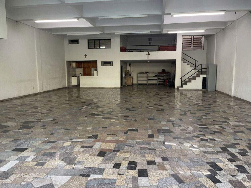 Salão para aluguel no Centro: 