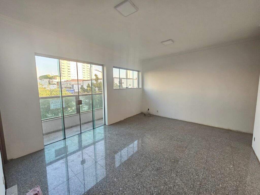 Casa para aluguel no Centro: 