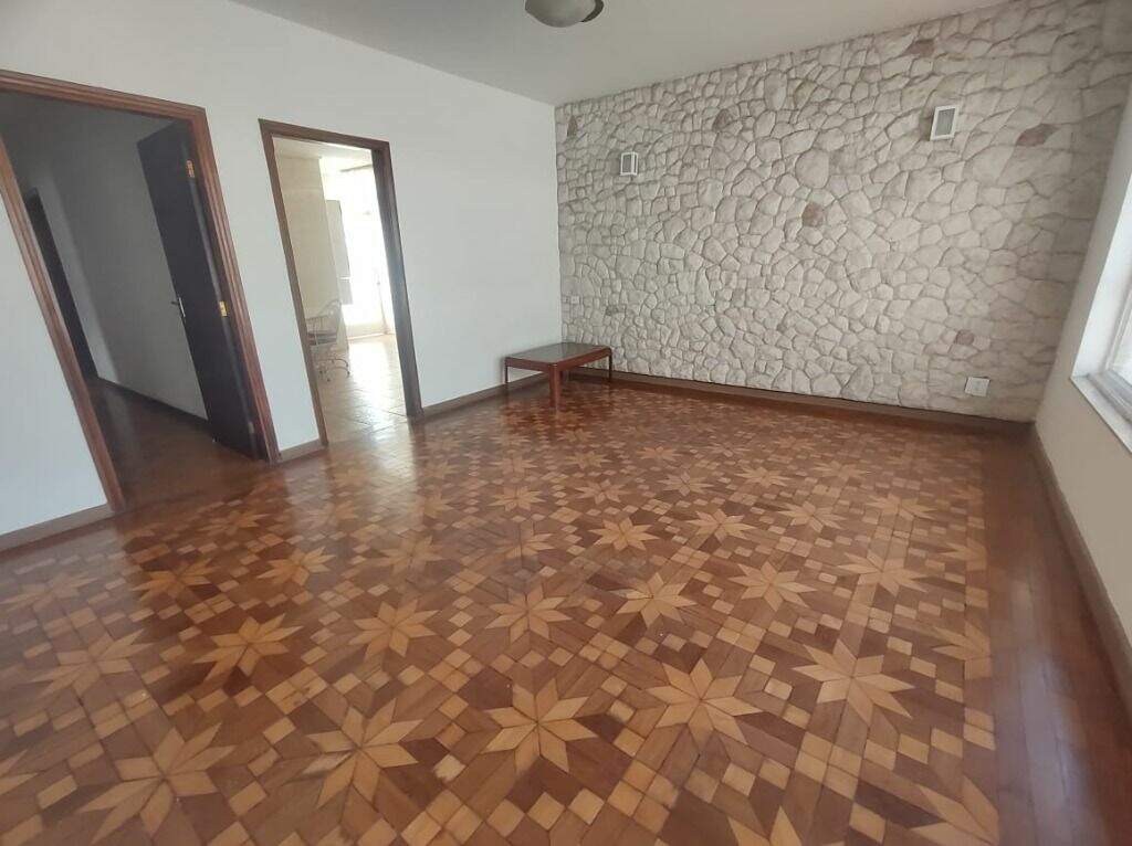 Casa para aluguel no Jardim Europa: 