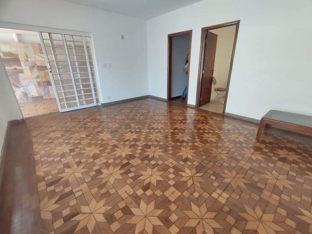 Casa para aluguel no Jardim Europa: 
