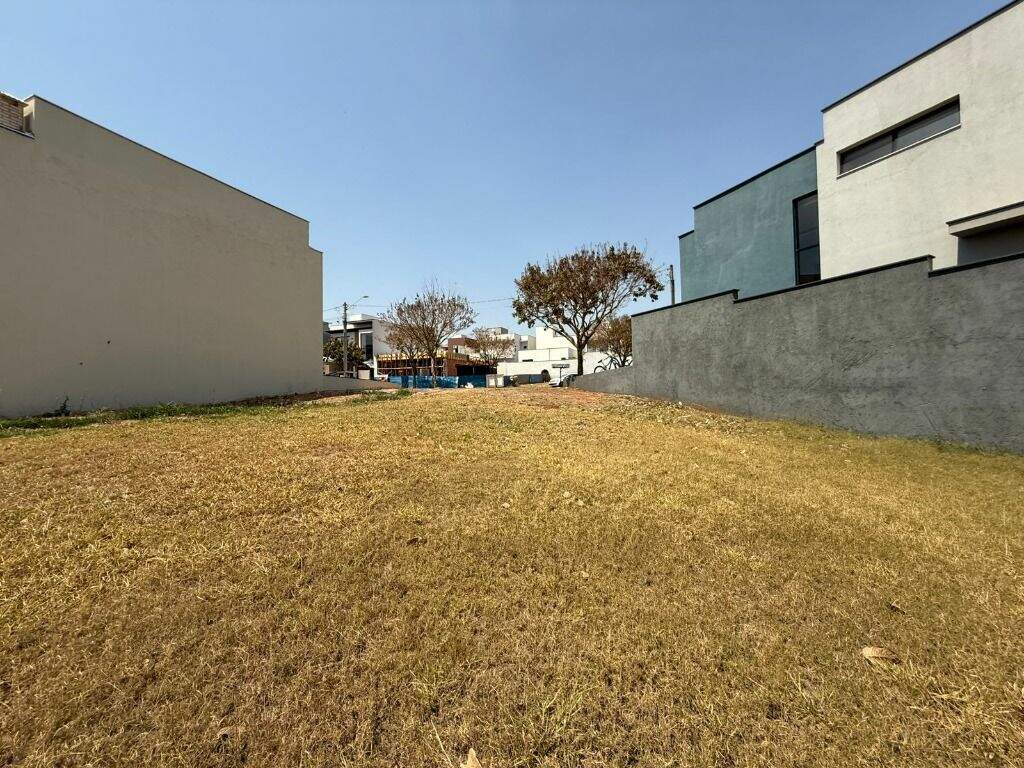 Terreno à venda no Parque Cecap I: 