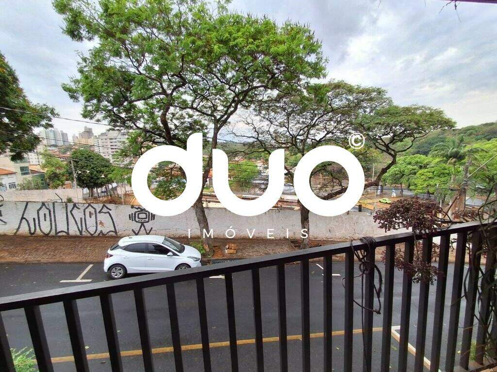 Casa à venda no Centro: 