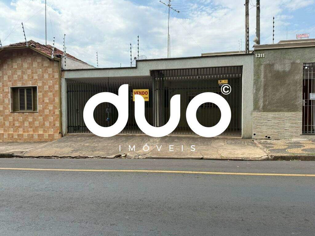 Casa à venda no Centro: 