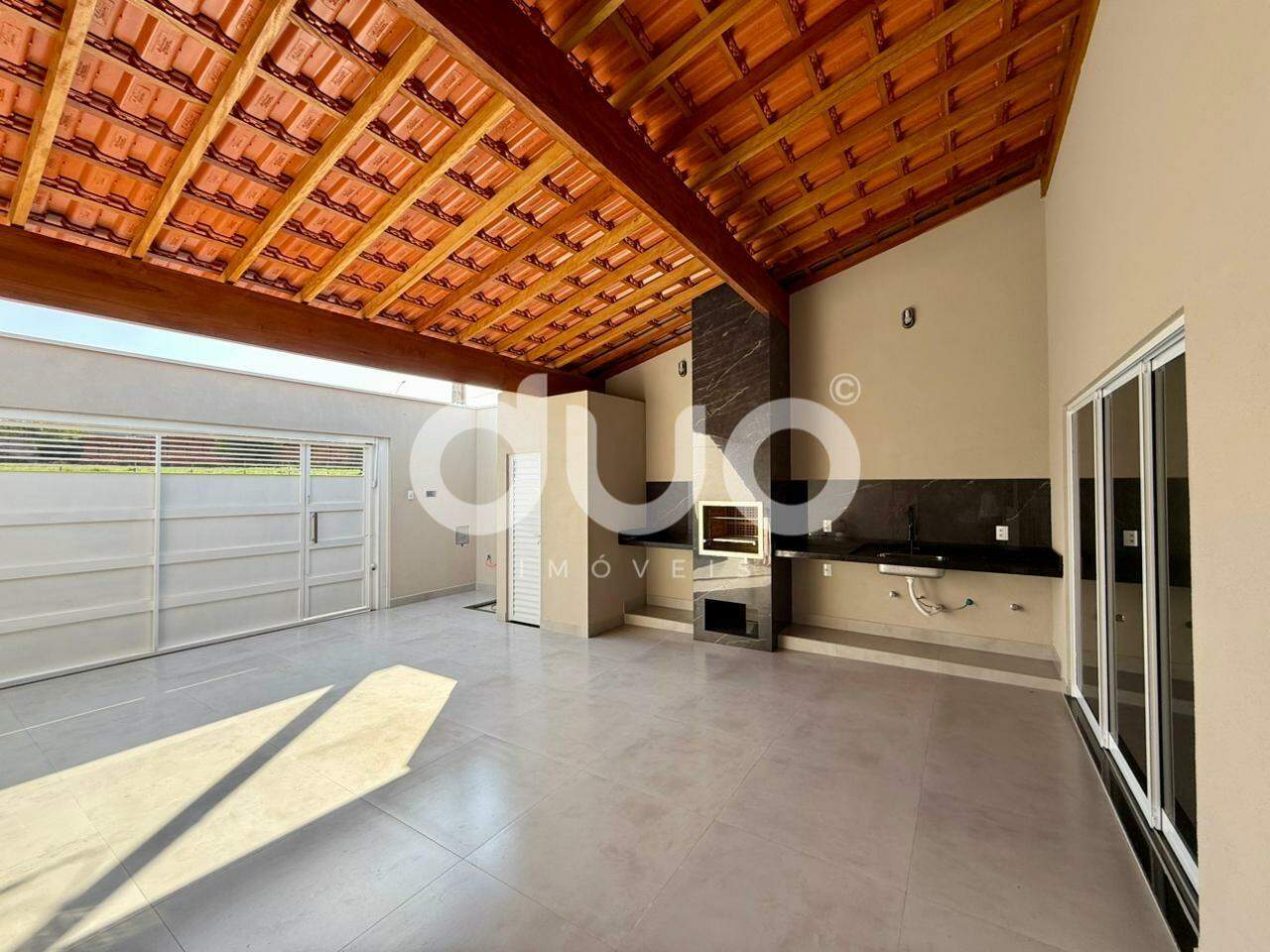 Casa, 3 quartos, 132 m² - Foto 1