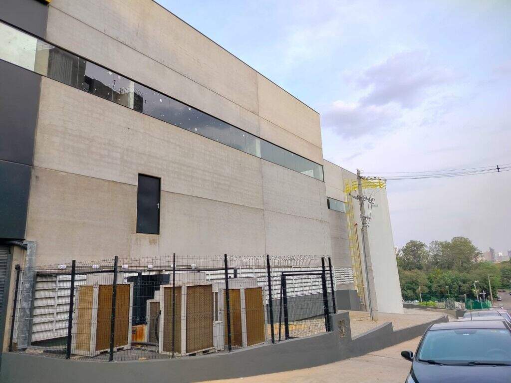 Barracão para aluguel no Vila Areião: 