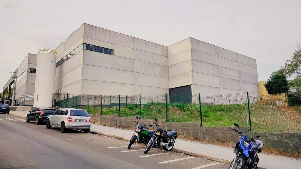 Barracão para aluguel no Vila Areião: 