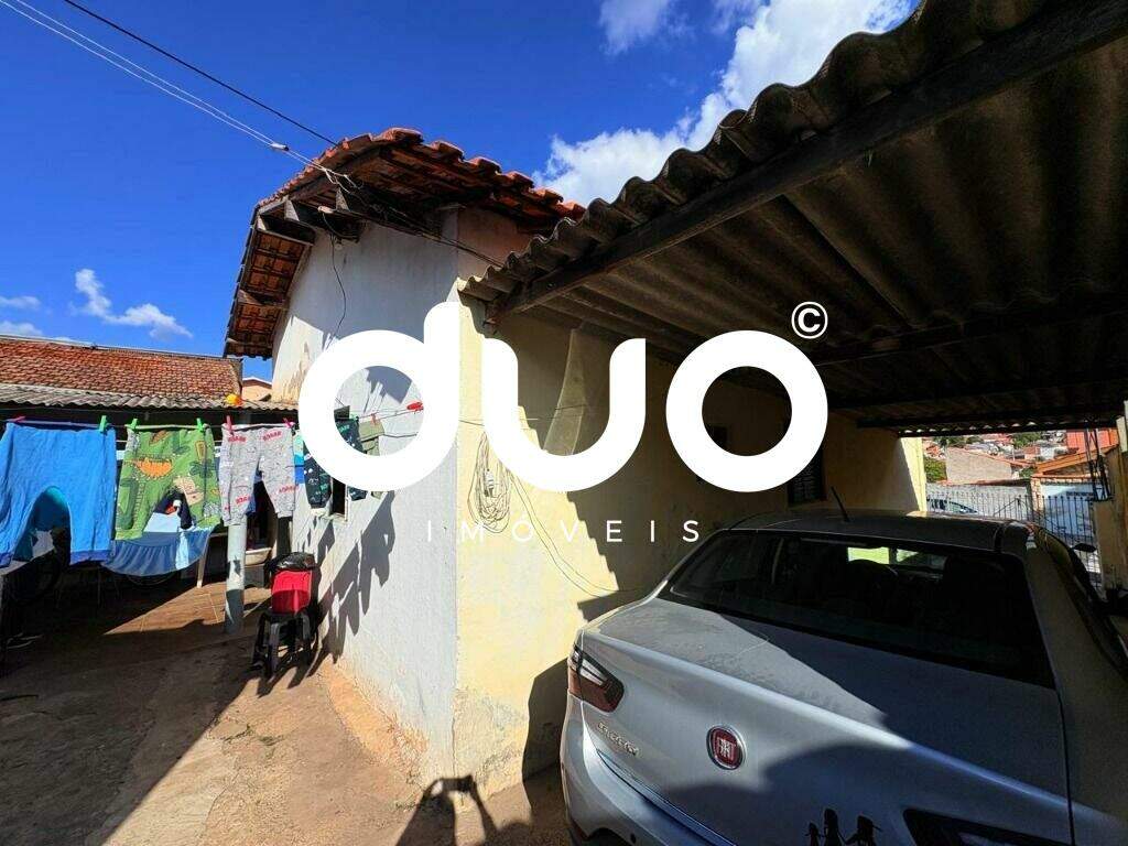 Casa à venda no Paulicéia: 