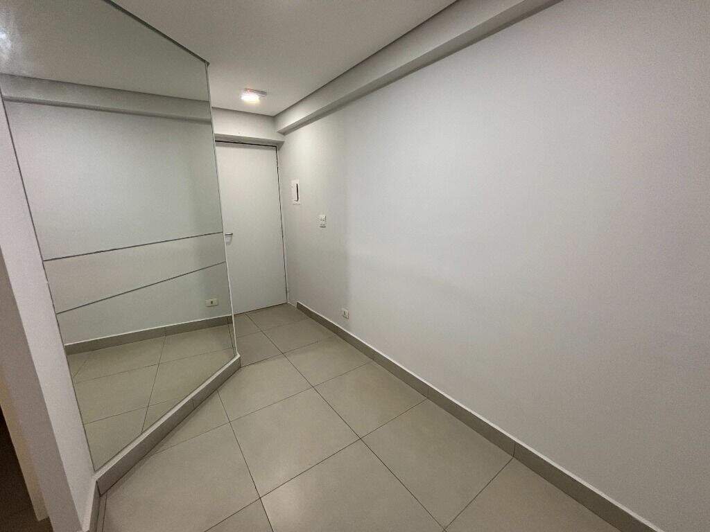 Sala à venda no Centro: 