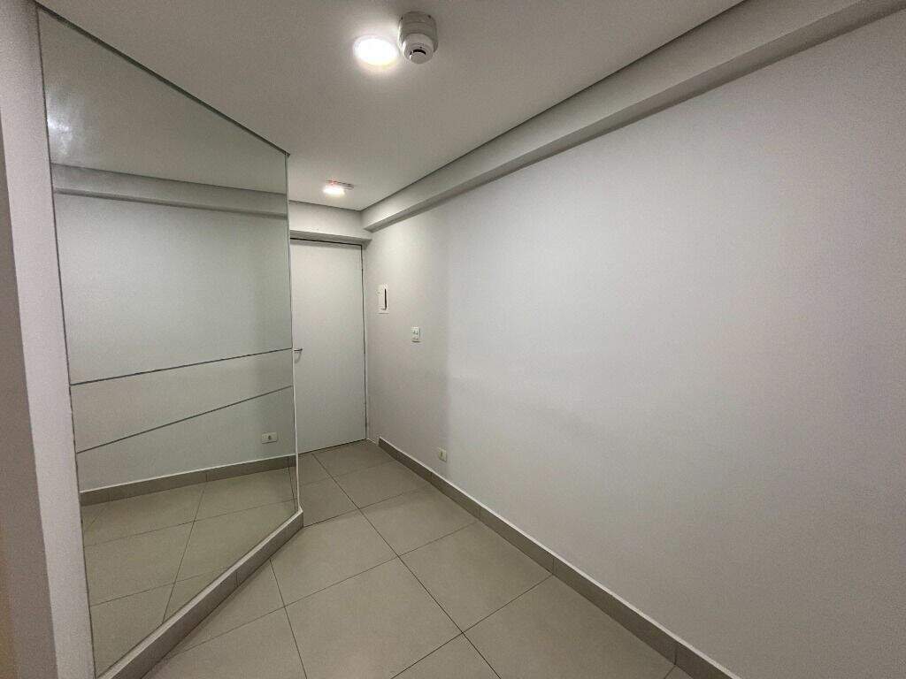 Sala à venda no Centro: 