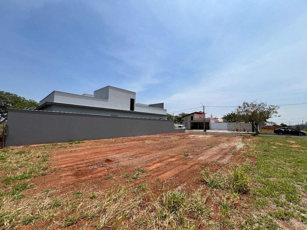 Terreno à venda no Água Branca: 
