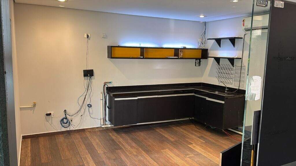 Sala para aluguel no Vila Rezende: 