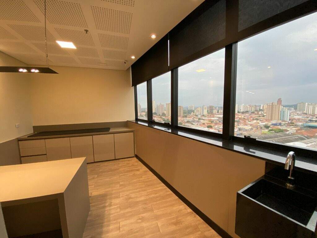 Sala à venda no Alto: 