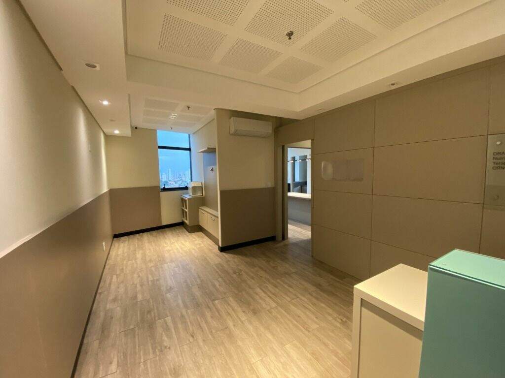 Sala à venda no Alto: 
