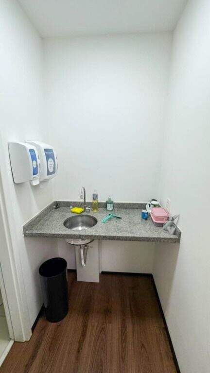 Sala para aluguel no Alemães: 