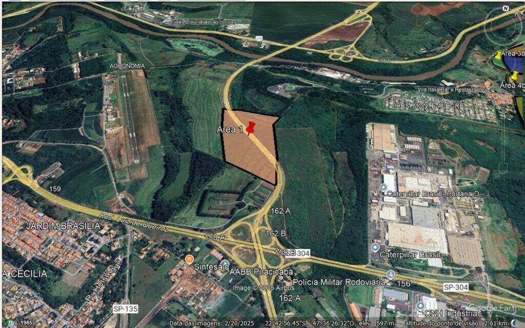 Área à venda no Santa Terezinha: 