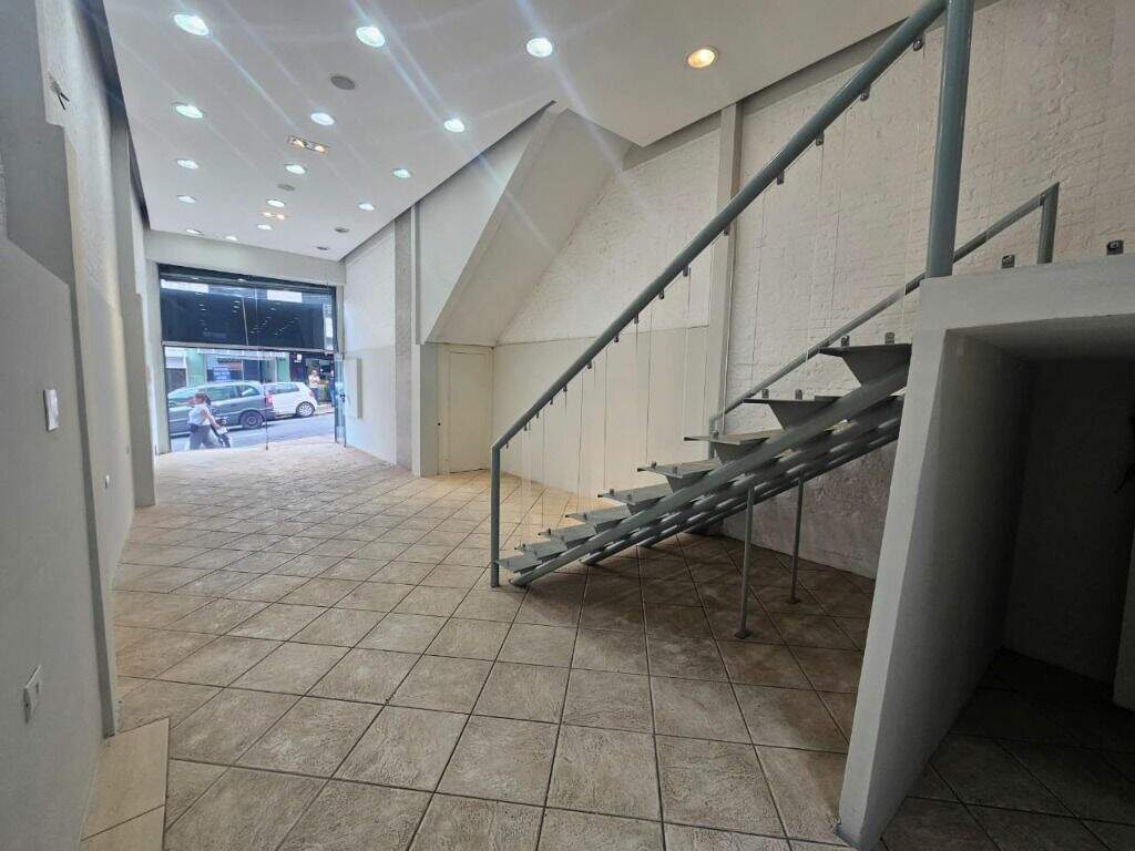 Salão para aluguel no Centro: 