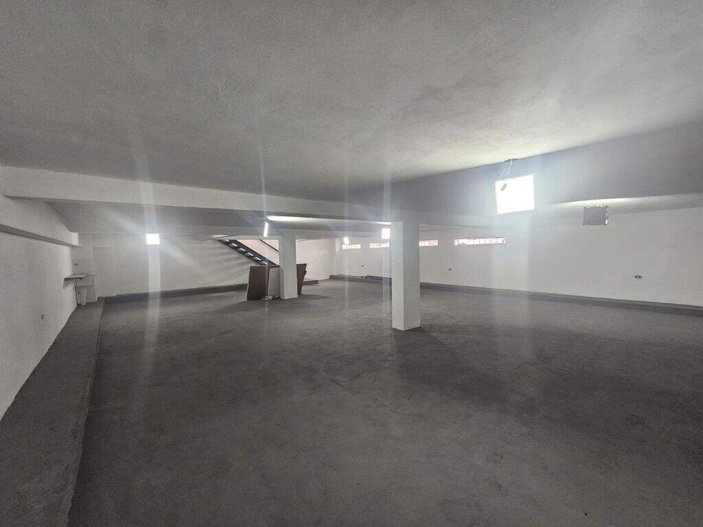 Salão para aluguel no Centro: 