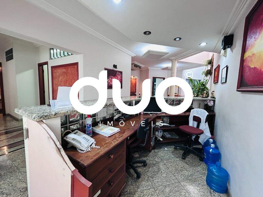 Casa à venda no Centro: 