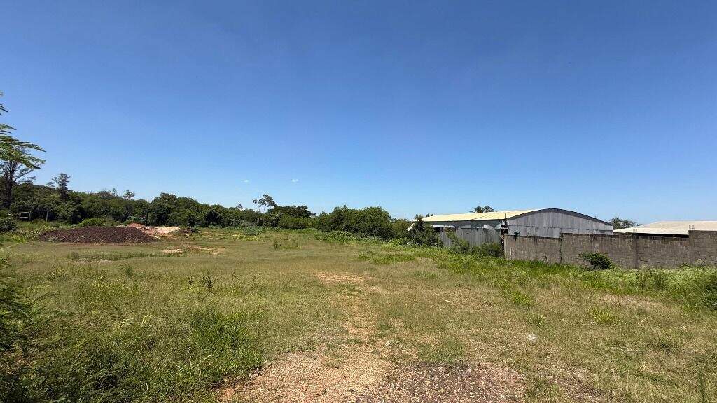 Área à venda no Piracicamirim: 