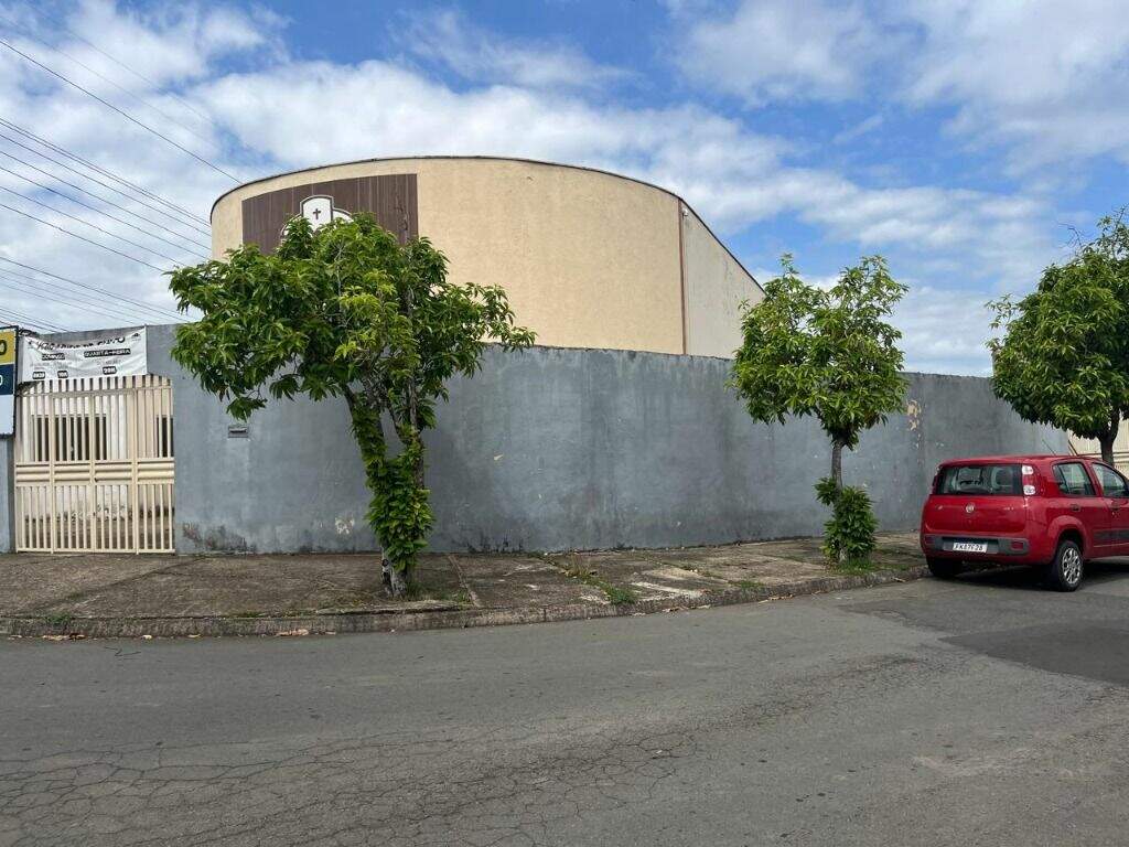 Salão à venda no Santa Terezinha: 
