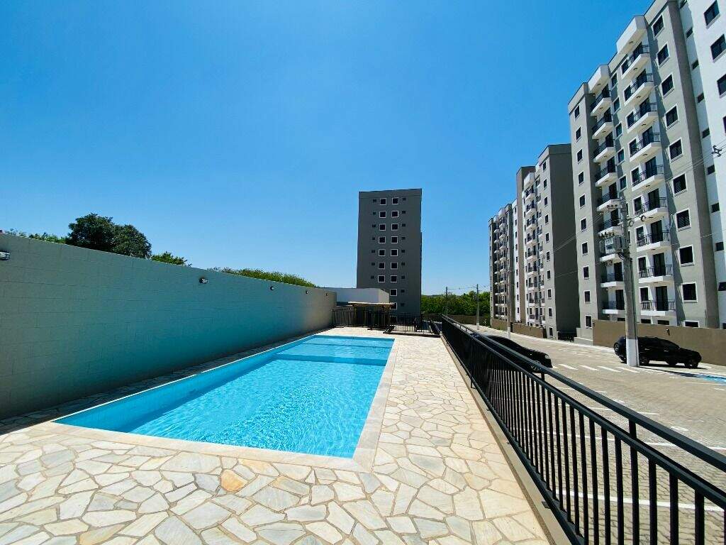 Apartamento à venda no Jardim Brasil: Piscina do condomínio