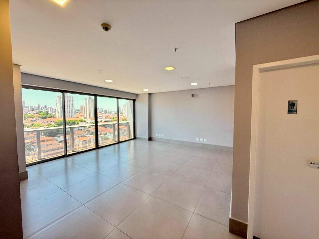 Sala à venda no Centro: 
