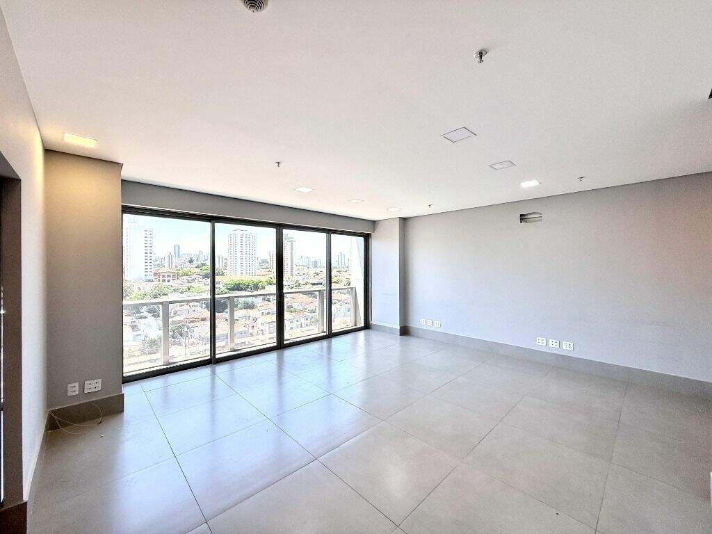Sala à venda no Centro: 