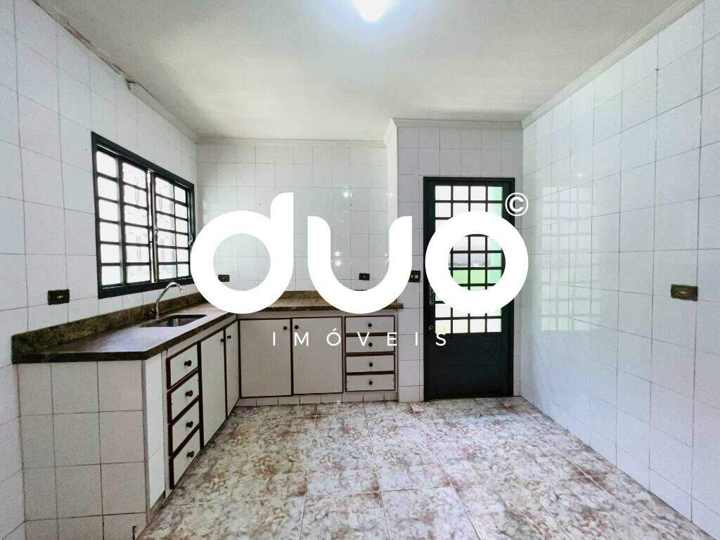 Casa à venda no Castelinho: 