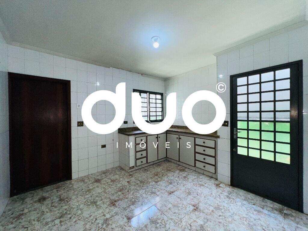 Casa à venda no Castelinho: 