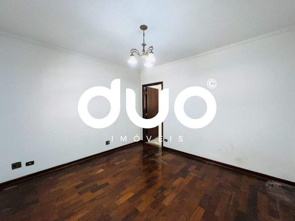 Casa à venda no Castelinho: 