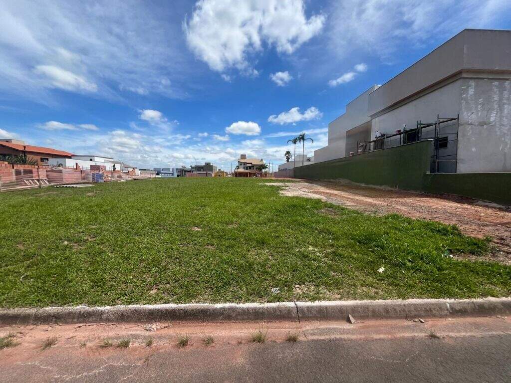Terreno à venda no Residencial Terras de Ártemis: 