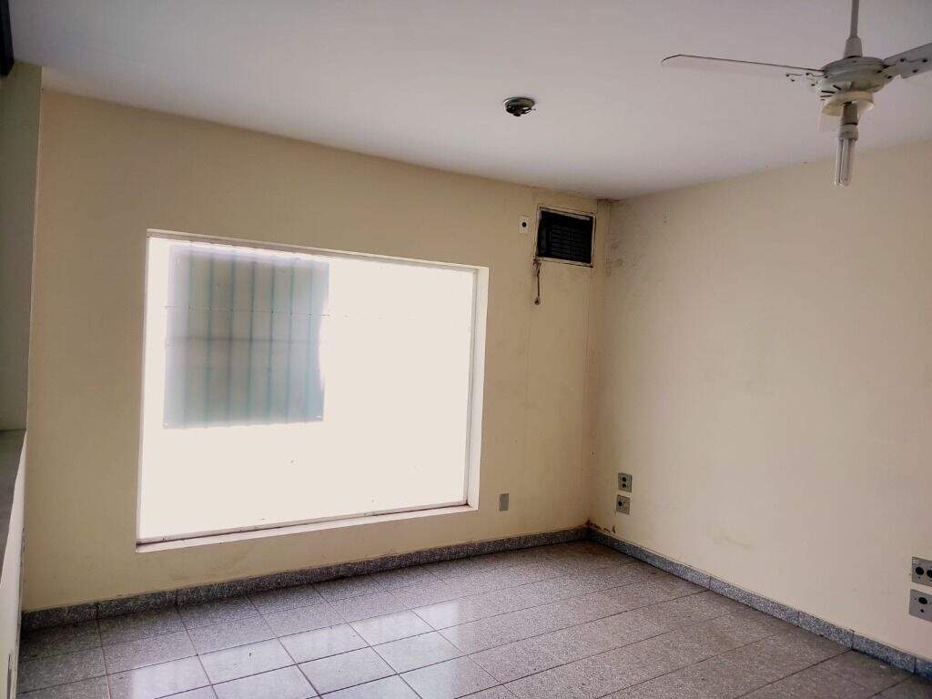 Barracão à venda no Piracicamirim: 
