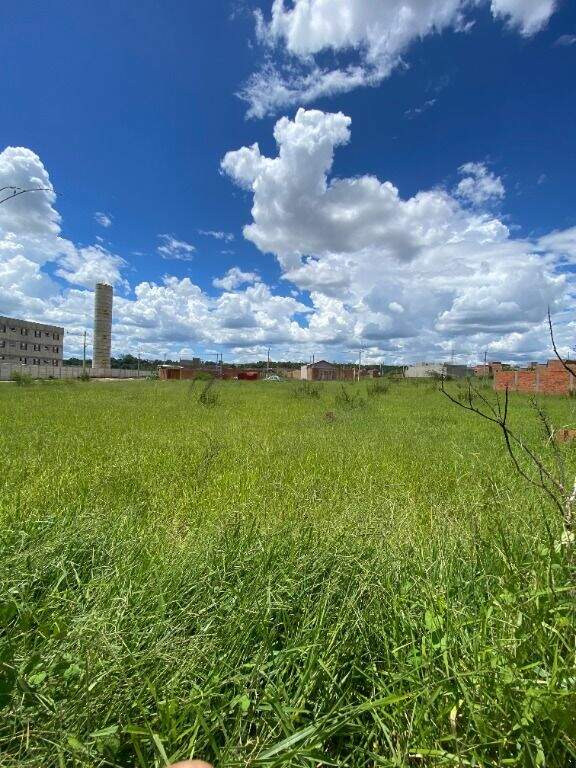 Terreno à venda no Vivendas: 