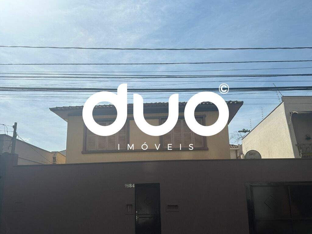Casa à venda no Centro: 
